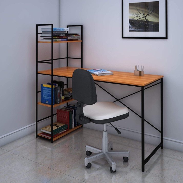 Vastu-Compliant Study Table