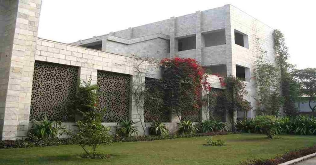 The Mother's International School